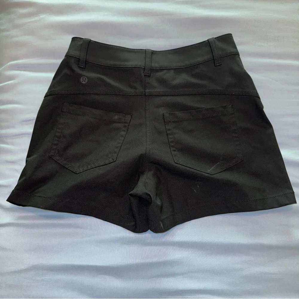 Lululemon City Sleek 5 Pocket Pant High Rise Short 4 in. - Size 25 in Black - Picture 3 of 7